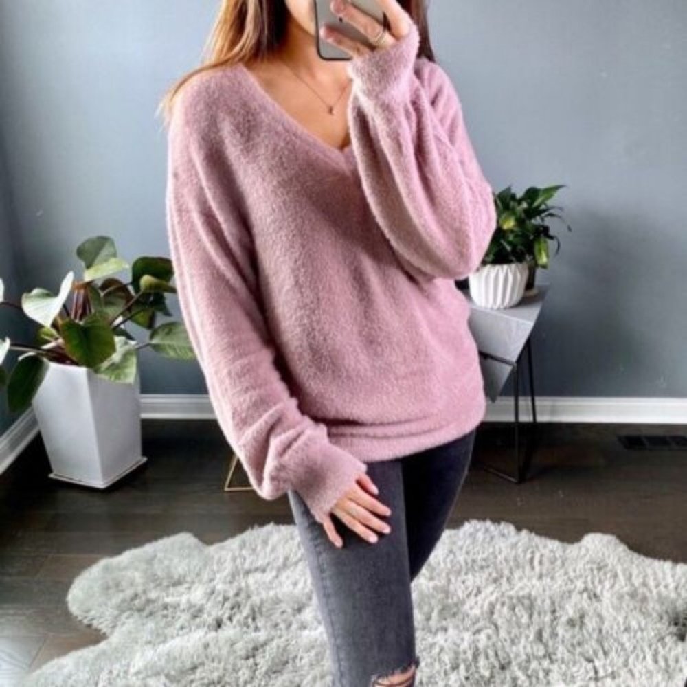 Kori America Women's Purple Long Sleeve Faux Fur Pullover V-Neck Sweater NEW